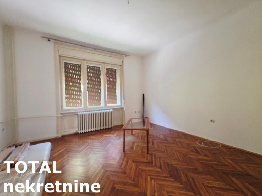 Slika 1 - Stan,NOVI SAD,CENTAR,kv: 72.00, € 206000, ID: 1102516