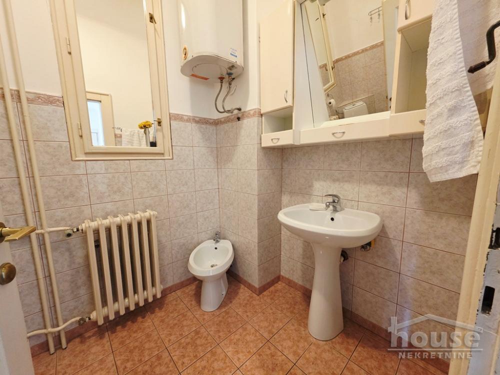 Slika 9 - Stan,NOVI SAD,CENTAR,kv: 72.00, € 206000, ID: 1065668