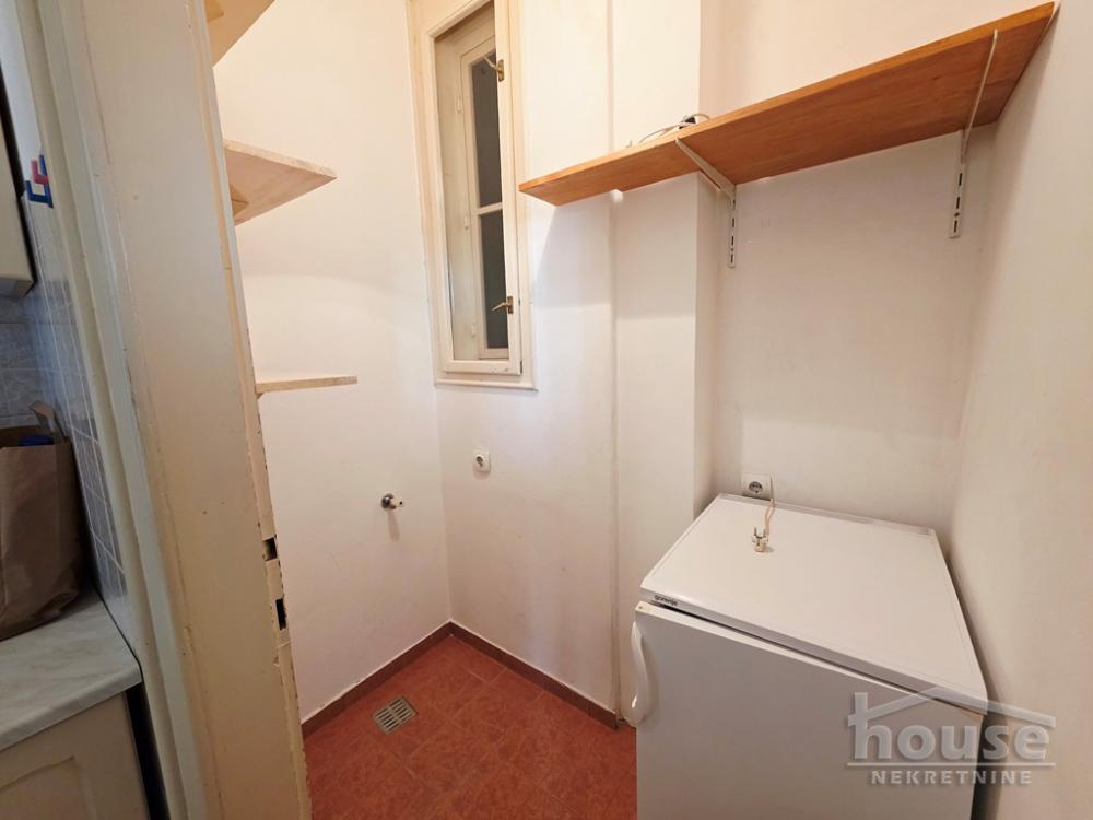 Slika 5 - Stan,NOVI SAD,CENTAR,kv: 72.00, € 206000, ID: 1065668