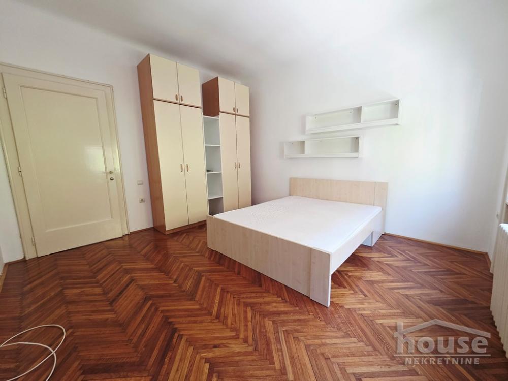 Slika 8 - Stan,NOVI SAD,CENTAR,kv: 72.00, € 206000, ID: 1065668