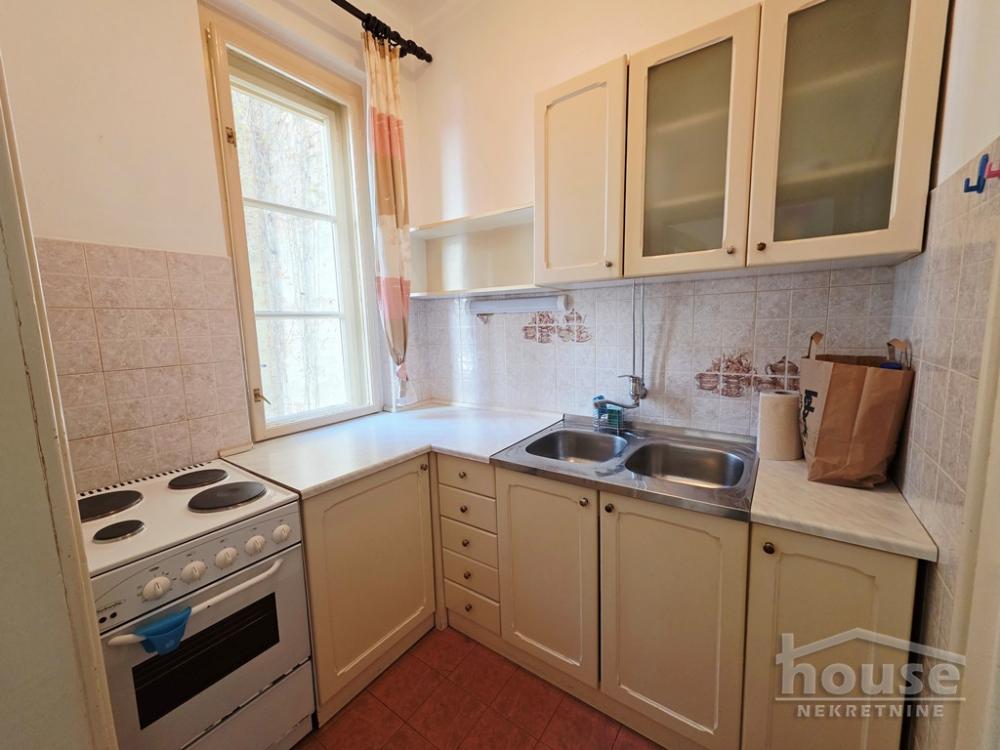 Slika 3 - Stan,NOVI SAD,CENTAR,kv: 72.00, € 206000, ID: 1065668