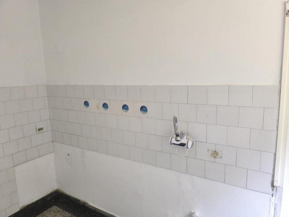 Slika 3 - Dvosoban, 56m2, Rotkvarija Novi Sad, sa terasom, ima lift