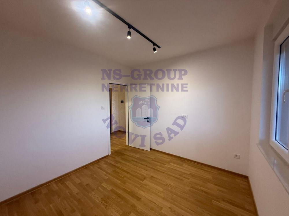 Slika 7 - Odličan dvosoban stan u Petrovaradinu! 