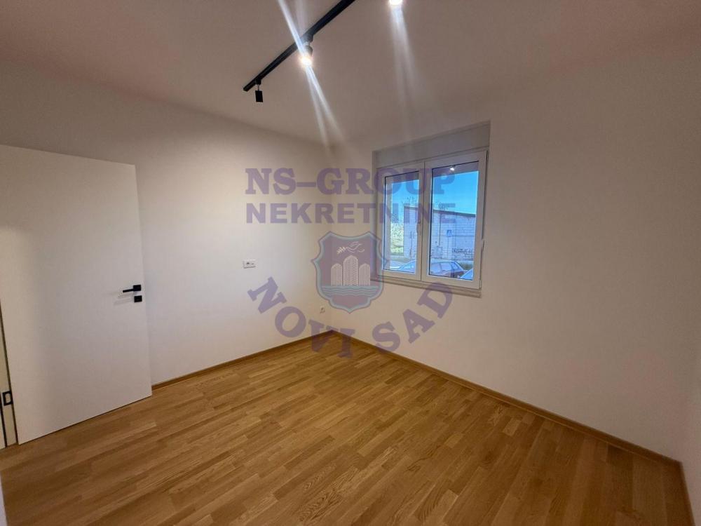 Slika 6 - Odličan dvosoban stan u Petrovaradinu! 