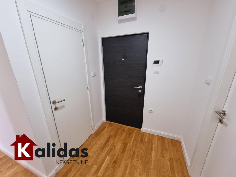 Slika 6 - Stan,NOVI SAD,TELEP,kv: 63, € 169950, ID: 1008701