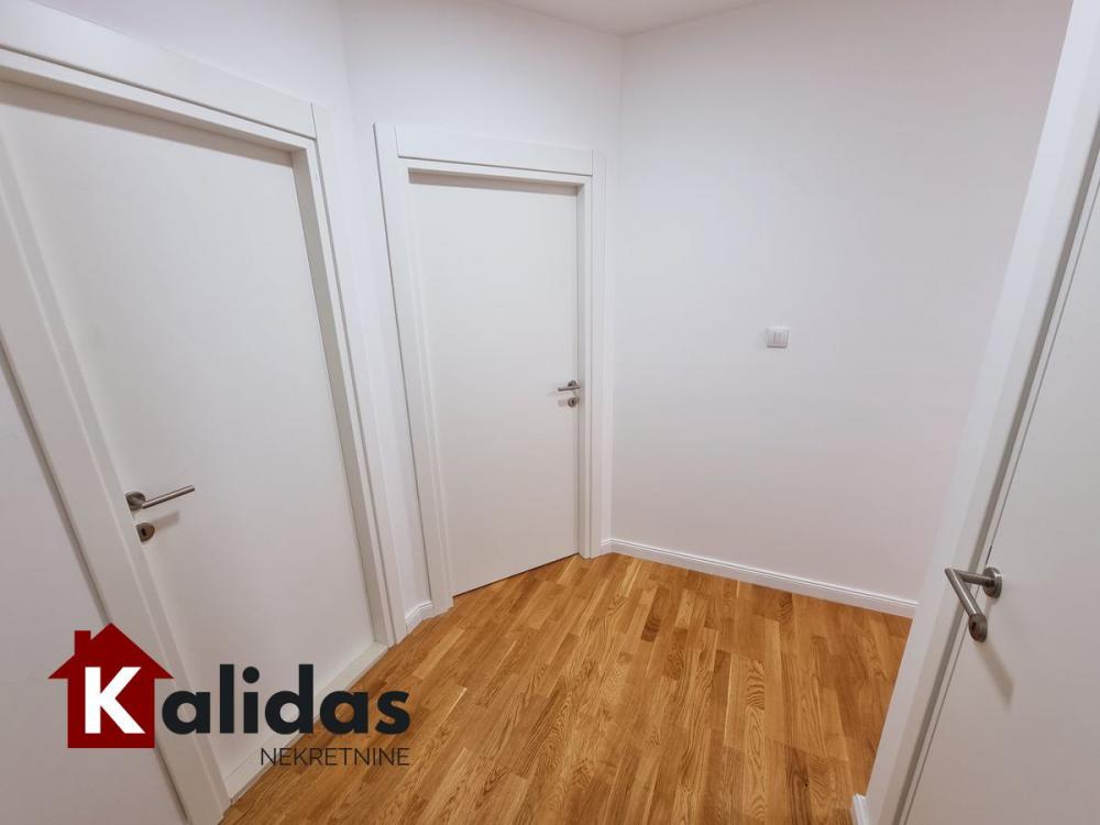 Slika 8 - Stan,NOVI SAD,TELEP,kv: 63, € 169950, ID: 1008701