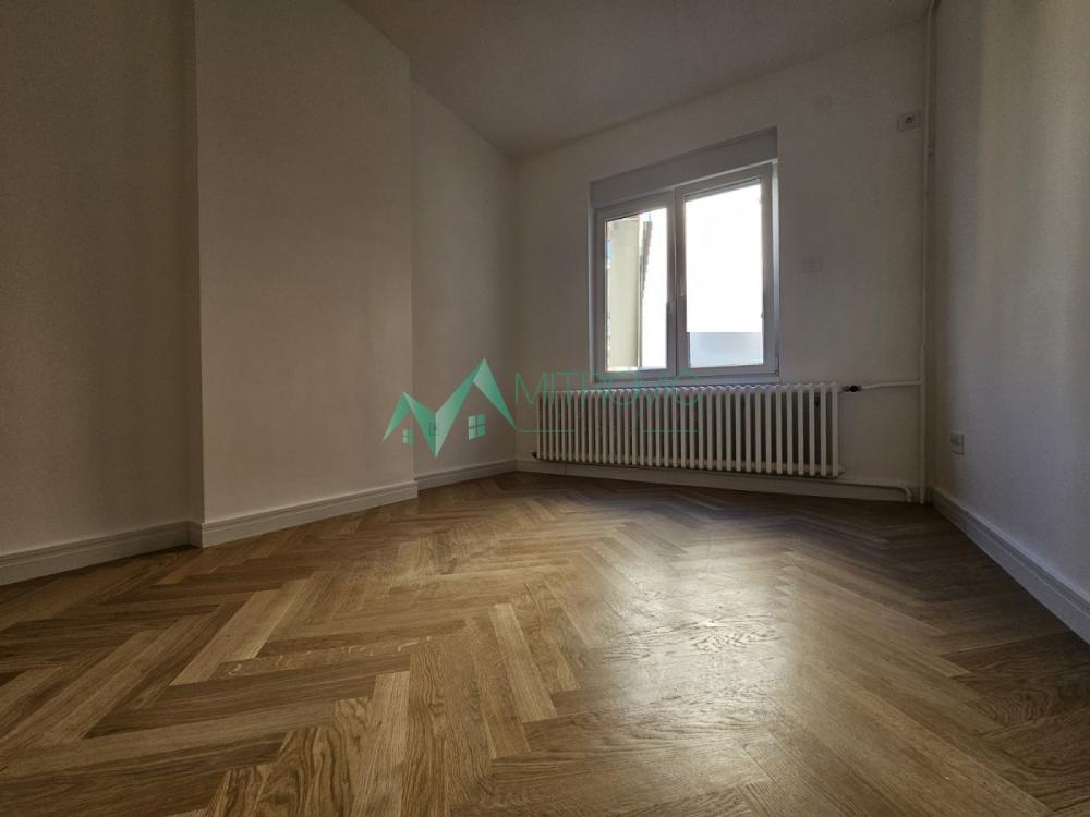 Slika 9 - Novi Sad, Centar - Kompletno renoviran Trosoban stan 85m2 u Centru Novog Sada 