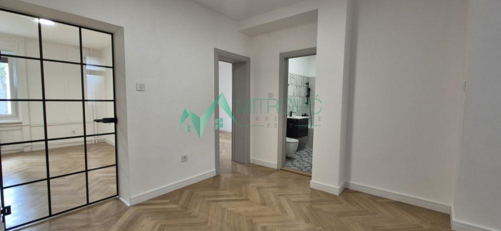 Slika 5 - Novi Sad, Centar - Kompletno renoviran Trosoban stan 85m2 u Centru Novog Sada 