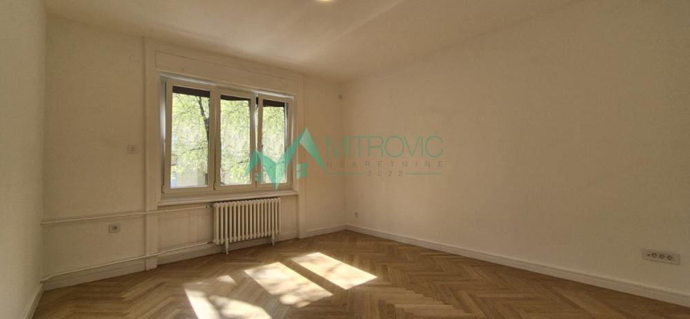 Slika 8 - Novi Sad, Centar - Kompletno renoviran Trosoban stan 85m2 u Centru Novog Sada 