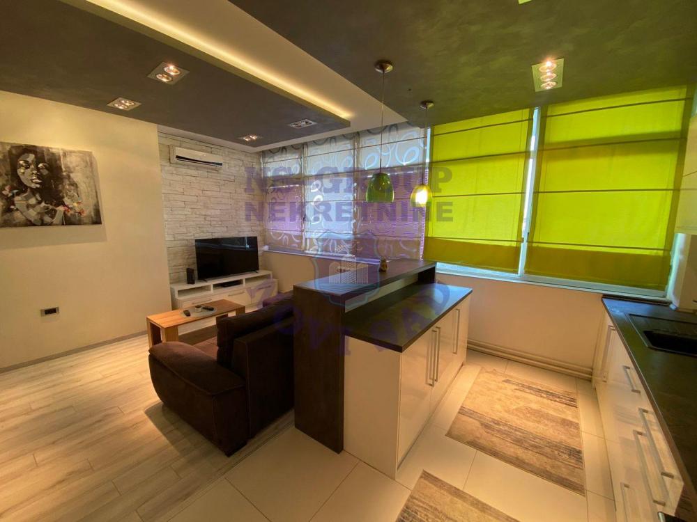 Slika 1 - Odlican stan na Bulevaru Evrope