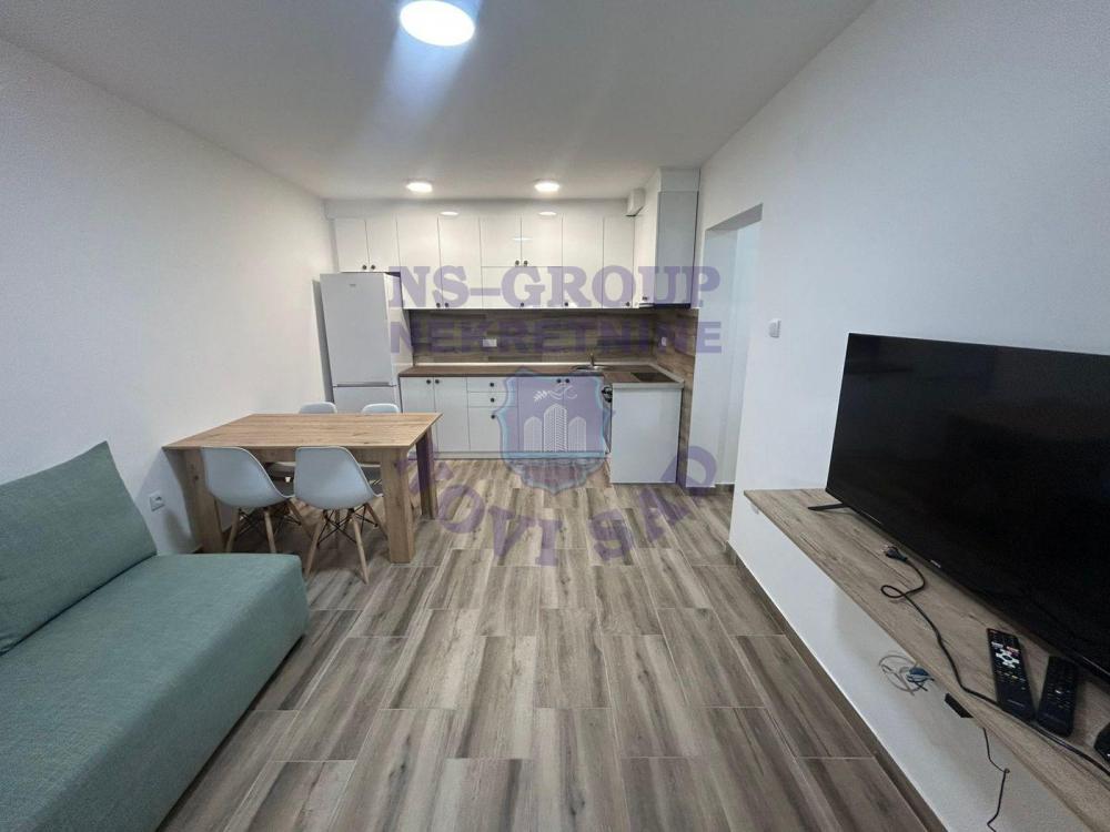 Slika 0 - Jednoiposoban stan smešten u mirnom i sve traženijem delu Adica