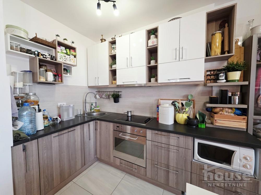 Slika 6 - Stan,NOVI SAD,LIPOV GAJ,kv: 72.00, € 151200, ID: 1065667