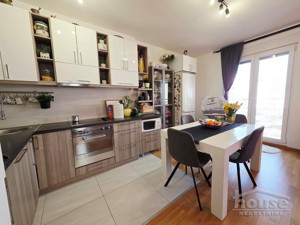 Slika 5 - Stan,NOVI SAD,LIPOV GAJ,kv: 72.00, € 151200, ID: 1065667