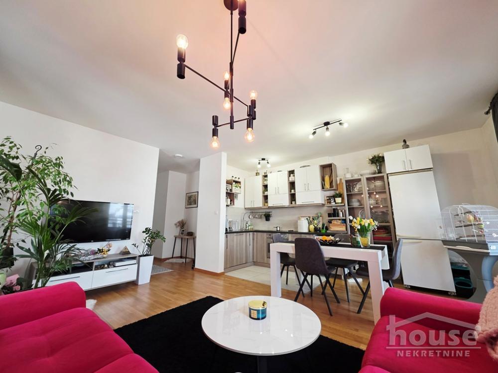 Slika 3 - Stan,NOVI SAD,LIPOV GAJ,kv: 72.00, € 151200, ID: 1065667