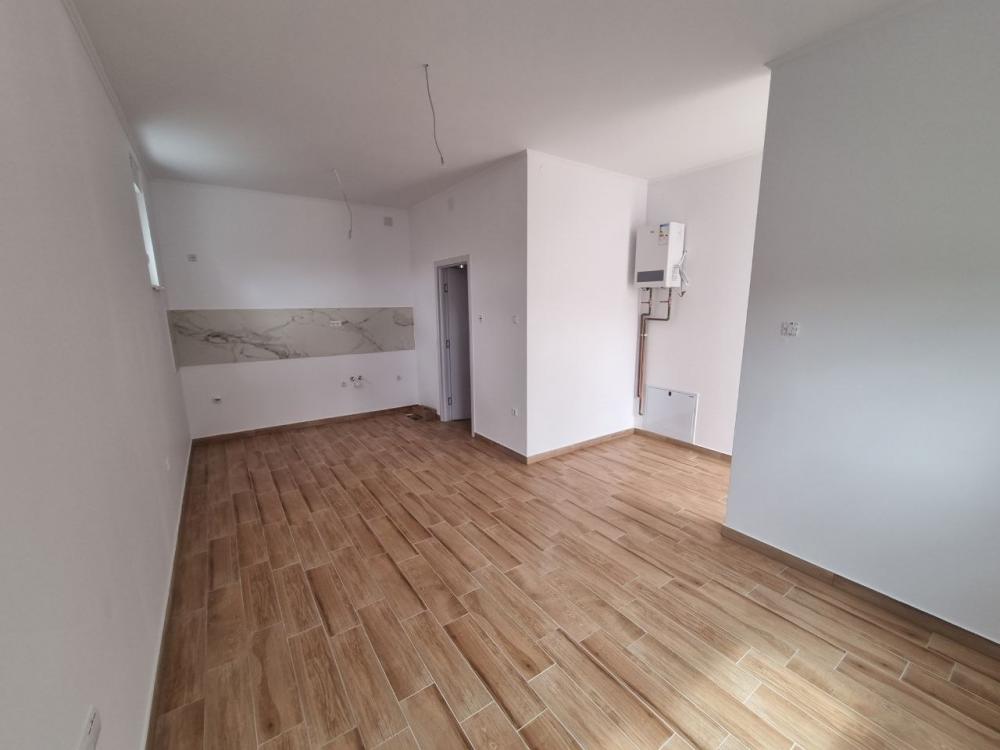 Slika 1 - Veternička rampa - ODLIČNA GARSONJERA 26m2