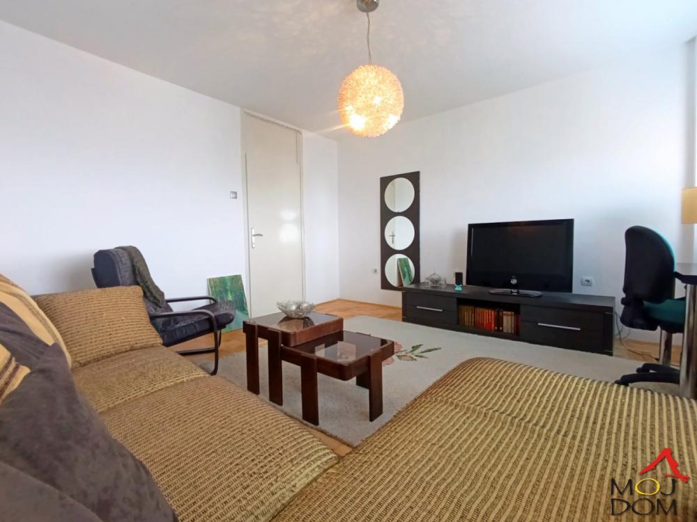 Slika 2 - Stan,NOVI SAD,BULEVAR,kv: 51, € 152450, ID: 1032083