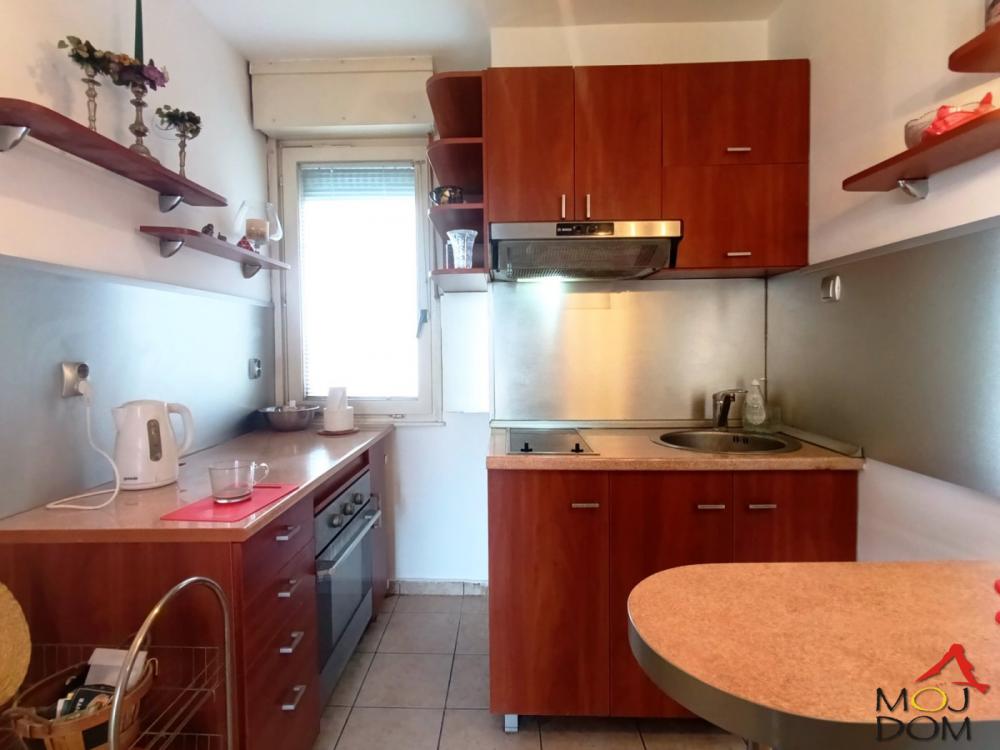 Slika 7 - Stan,NOVI SAD,BULEVAR,kv: 51, € 152450, ID: 1032083