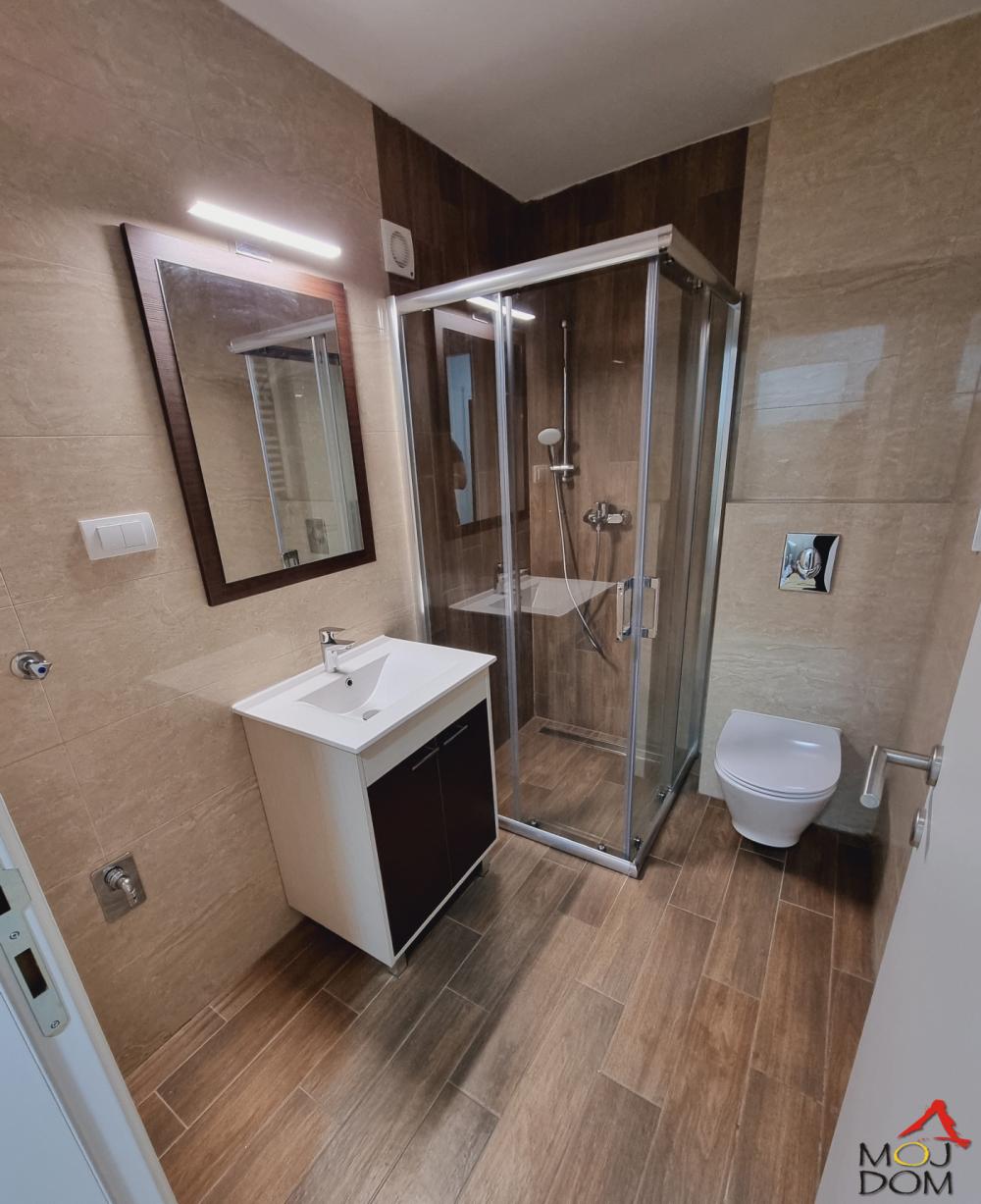 Slika 8 - Stan,NOVI SAD,SOMBORSKI BULEVAR,kv: 63, € 169950, ID: 1032095