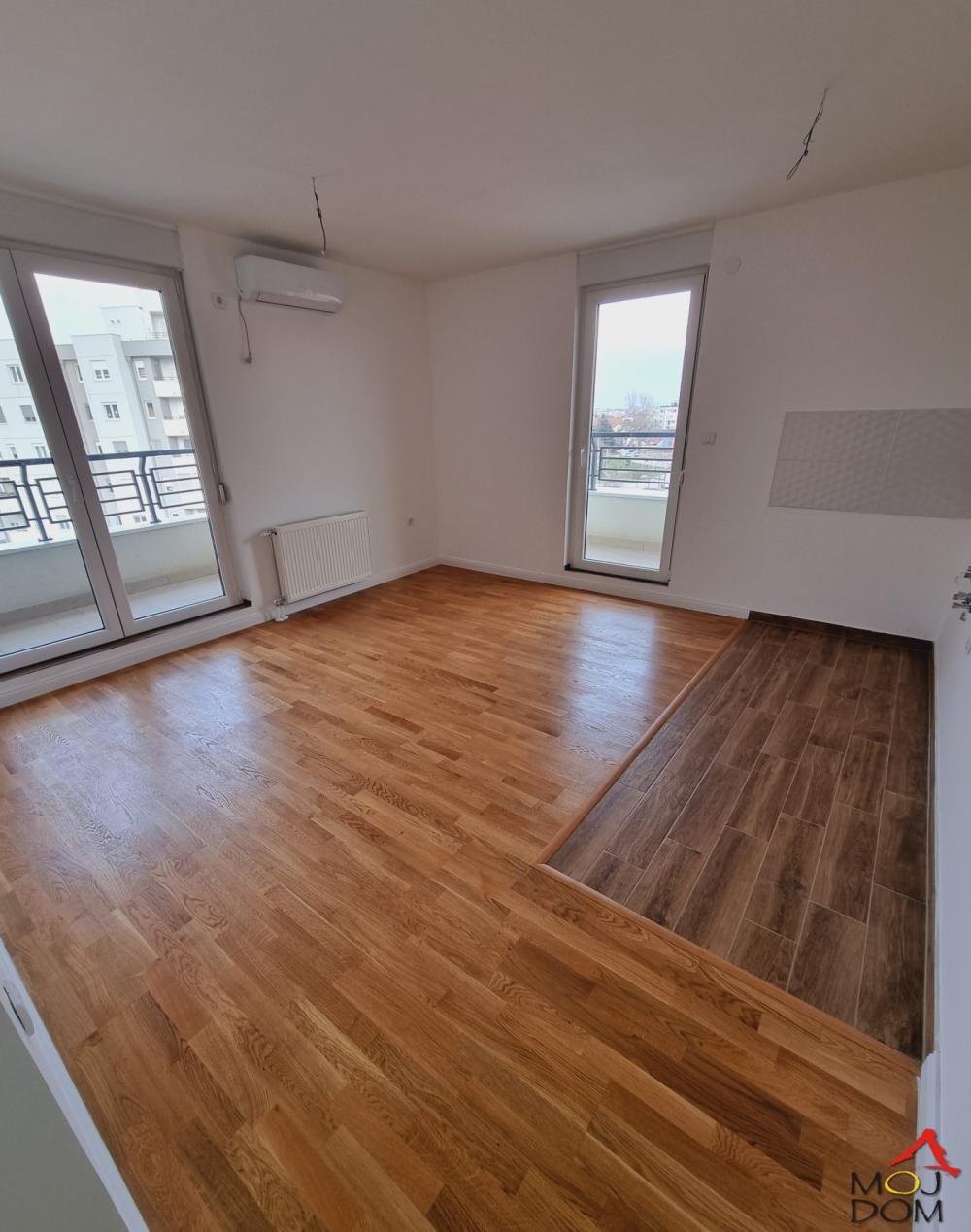 Slika 1 - Stan,NOVI SAD,SOMBORSKI BULEVAR,kv: 63, € 169950, ID: 1032095