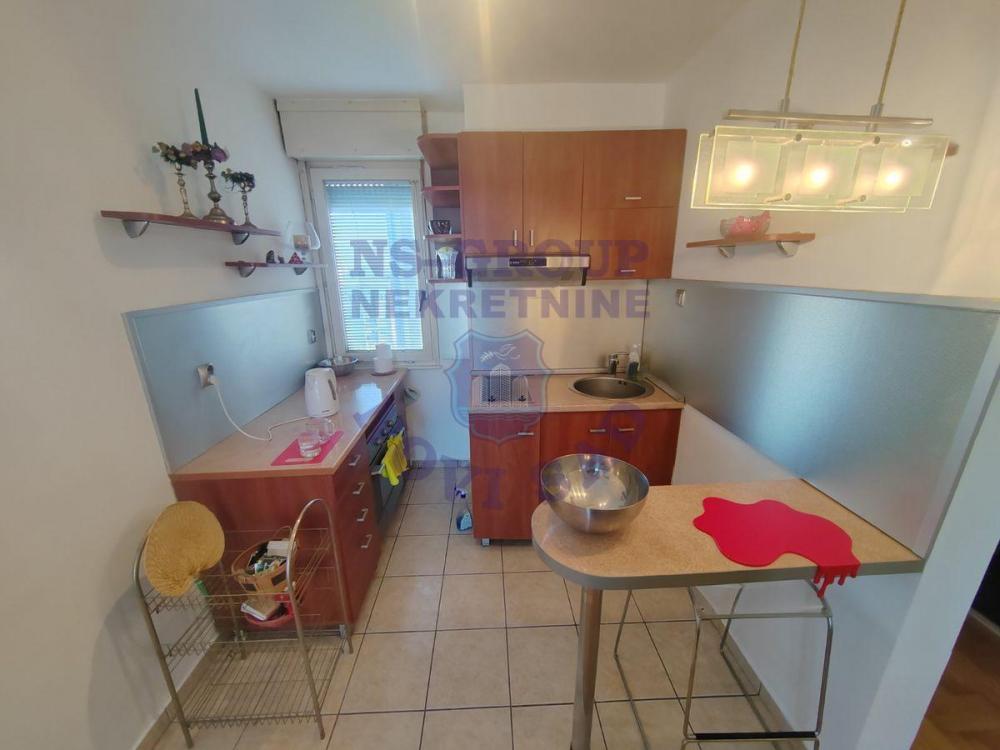 Slika 2 - Š:567709 Dvosoban na Bulevaru Oslobođenja