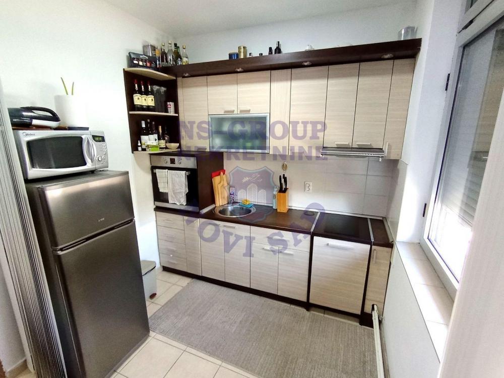 Slika 3 - Jednoiposoban, 43m2, Bulevar Evrope Novi Sad, ima lift