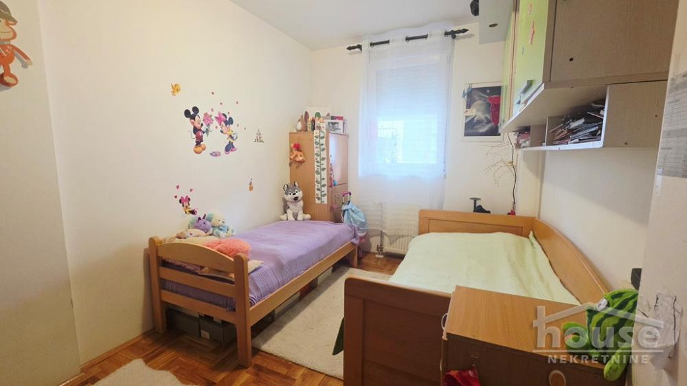 Slika 3 - Stan,PETROVARADIN,PETROVARADIN,kv: 39.00, € 115000, ID: 1065673