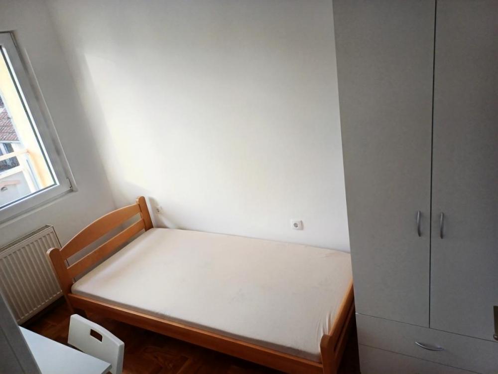 Slika 2 - Jednoiposoban stan na Podbari