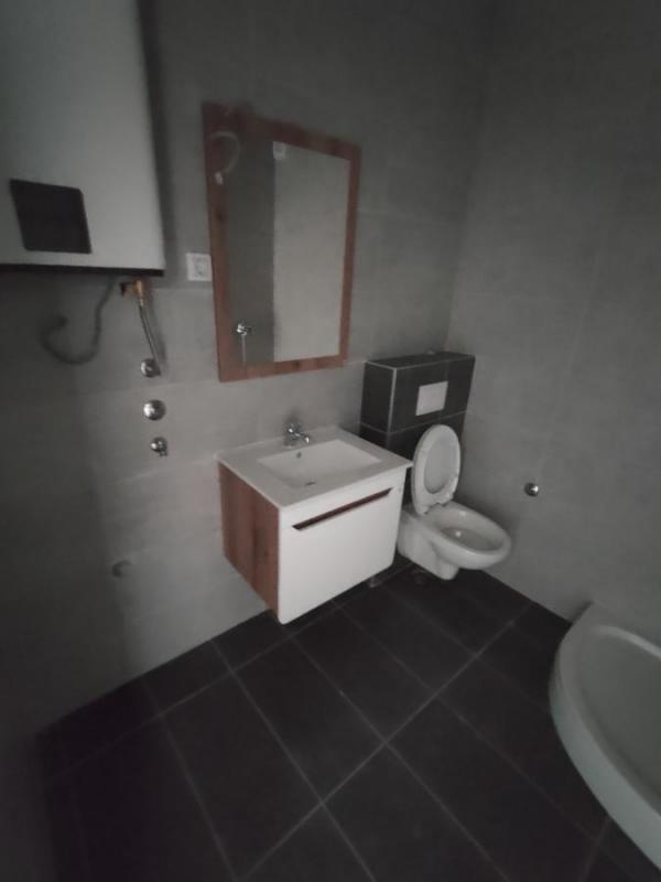 Slika 11 - Garsonjera 27m Novi Sad Čerevićka ulica, NOV, useljiv pogled na Frušku goru