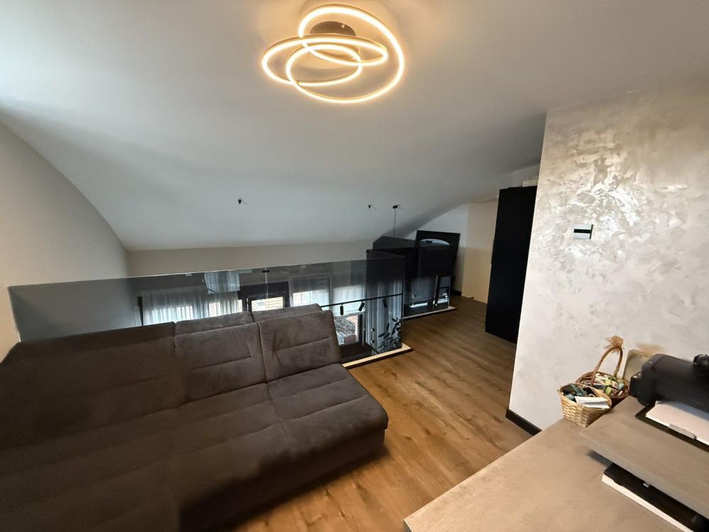 Slika 5 - Četvorosoban, 167m2, Sajmište Novi Sad, sa terasom, ima lift