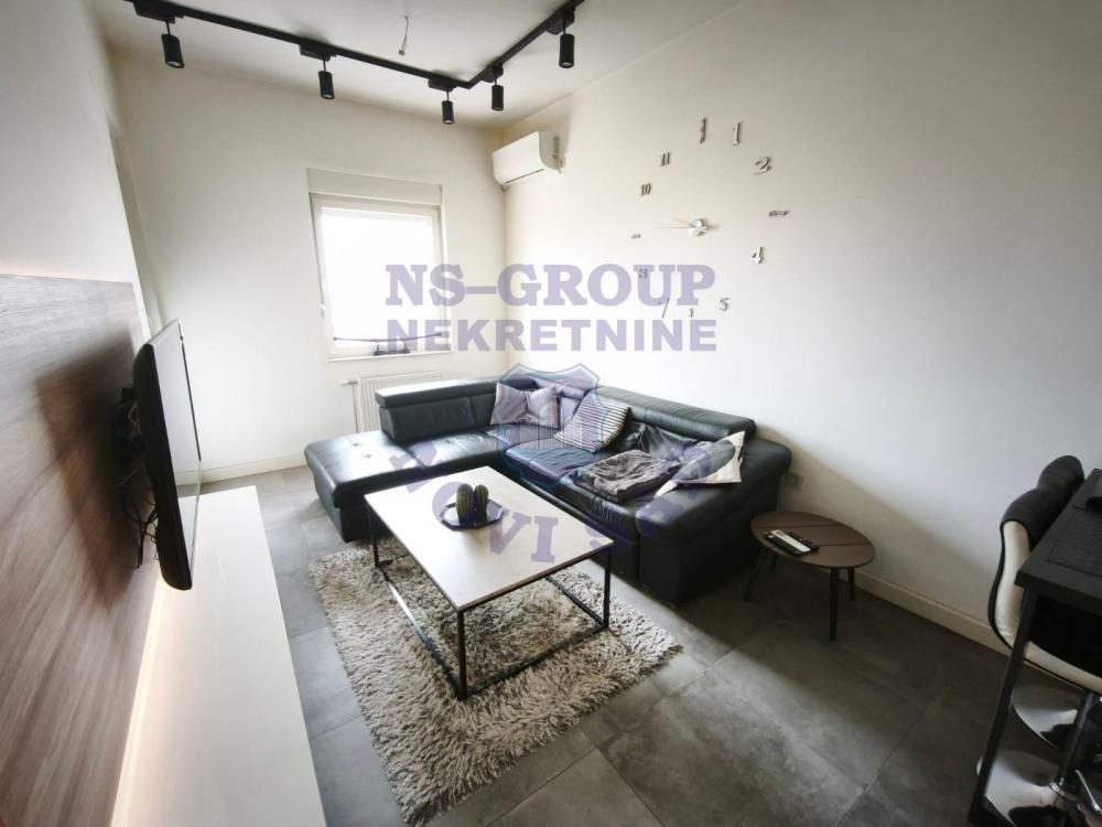 Slika 1 - Odličan jednoiposoban stan na Socijalnom!