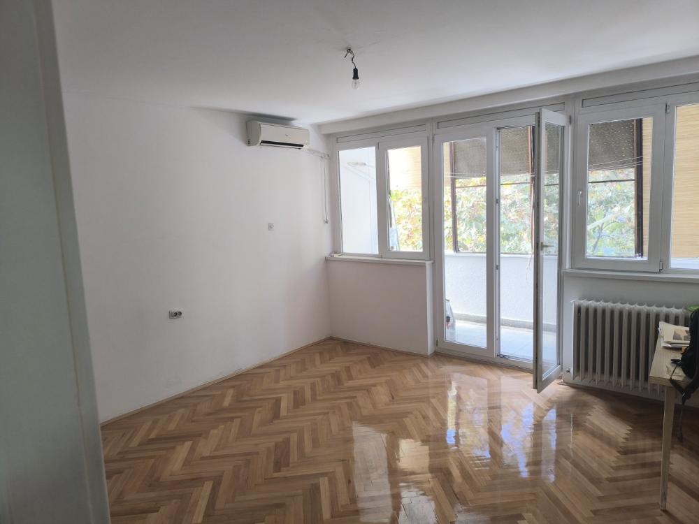 Slika 1 - Stan,NOVI SAD,ŽELEZNIČKA STANICA,kv: 56.00, € 146300, ID: 1059331