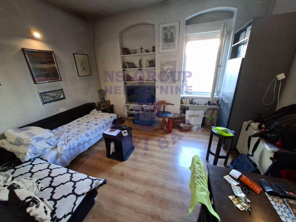 Slika 2 - Odličan dvorišni stan na Podbari!