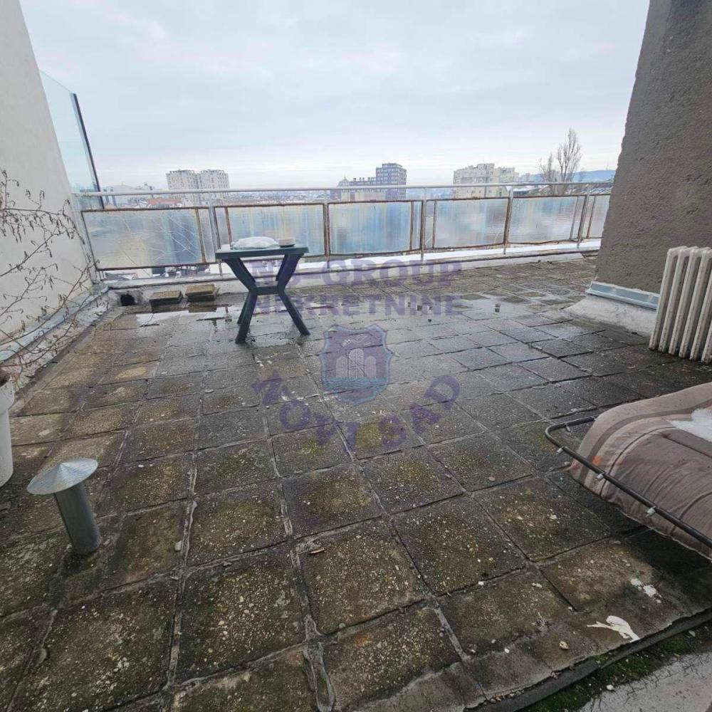 Slika 8 - Odlican dvosoban stan u samom centru grada!