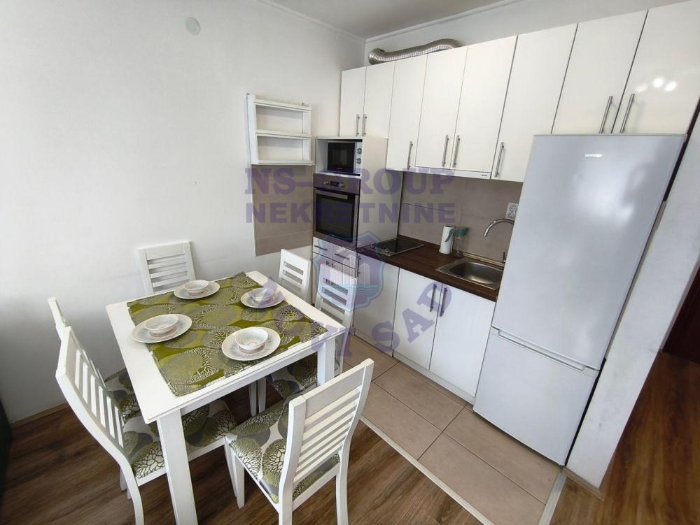 Slika 3 - Dvosoban stan na Adicama MOŽE KREDIT ZA MLADE