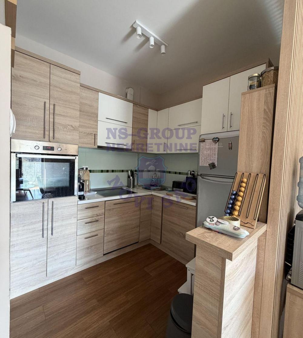 Slika 4 - Fantastičan stan, namešten, pogled na Limanski park! š. 568056