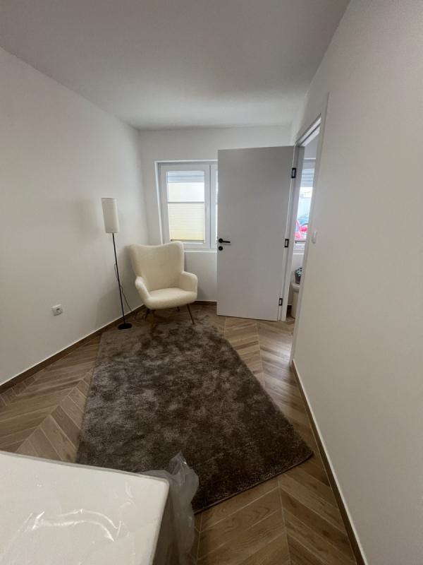 Slika 9 - Stan,NOVI SAD,ŠIRI CENTAR,kv: 42.00, € 123600, ID: 1059322