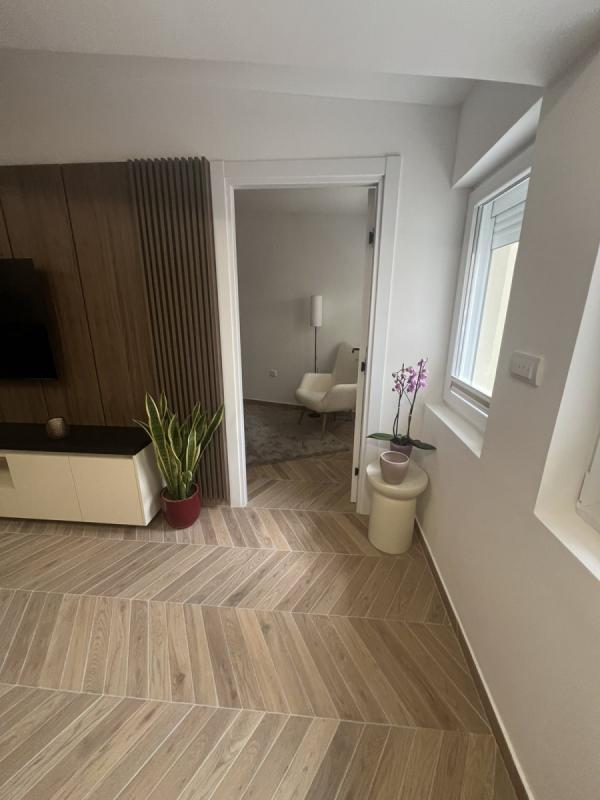 Slika 6 - Stan,NOVI SAD,ŠIRI CENTAR,kv: 42.00, € 123600, ID: 1059322