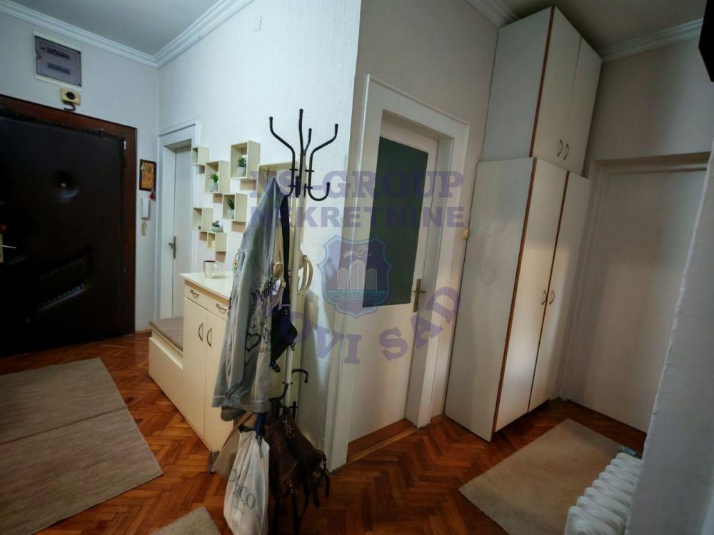 Slika 6 - Odličan četvorosoban stan na Keju!