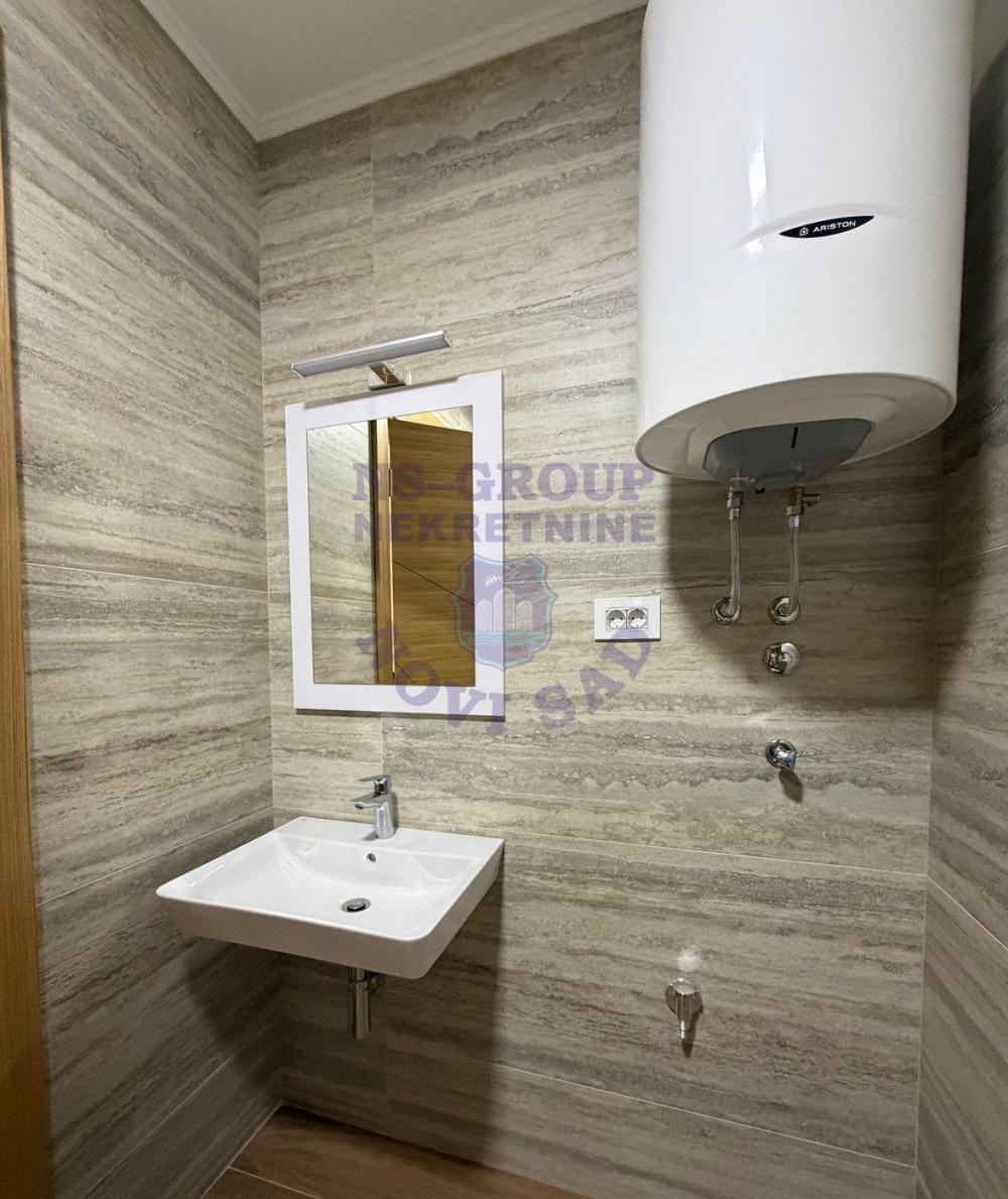 Slika 4 - Trosoban, 58m2, Bulevar oslobođenja Novi Sad