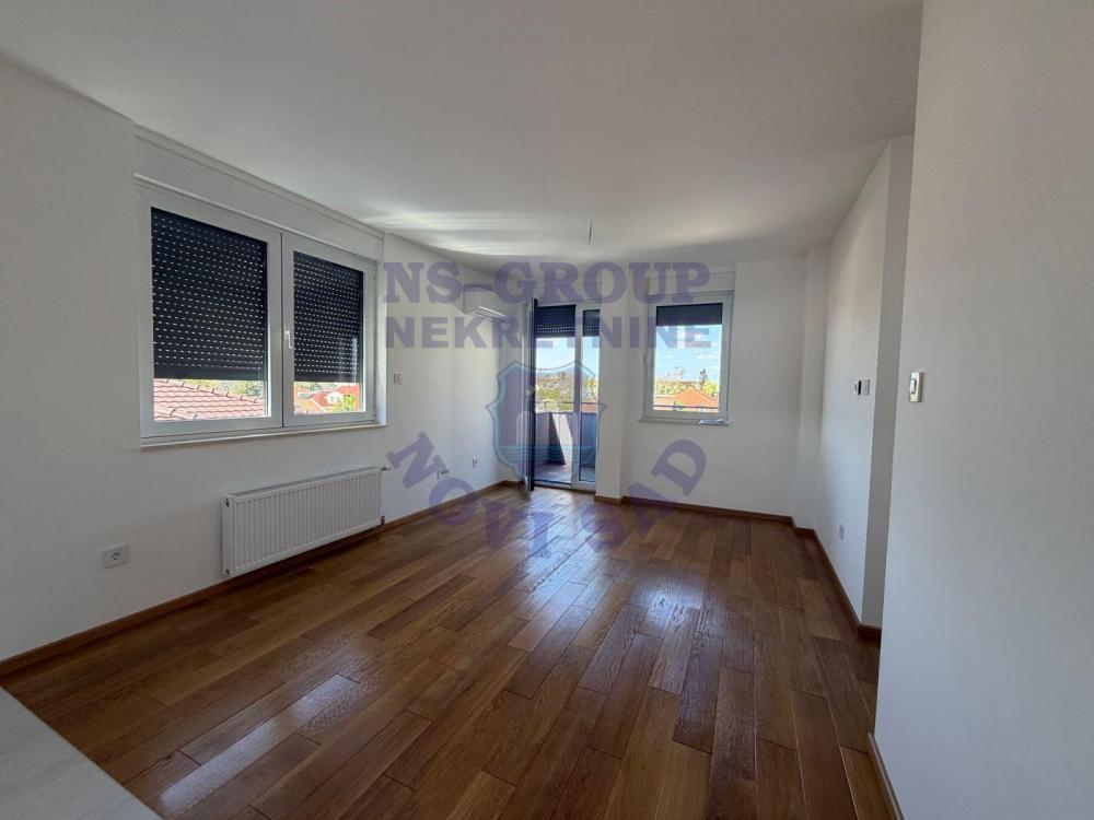 Slika 7 - Trosoban, 58m2, Bulevar oslobođenja Novi Sad