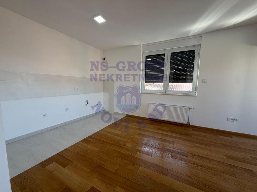 Slika 8 - Trosoban, 58m2, Bulevar oslobođenja Novi Sad