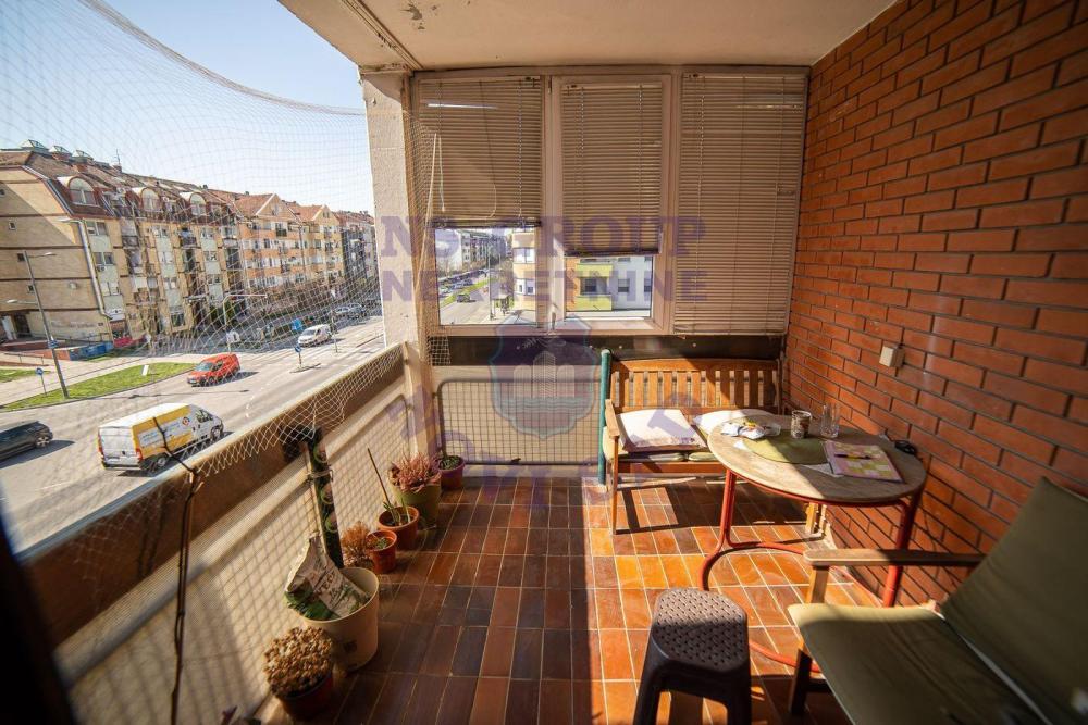 Slika 11 - SAMO KOD NAS! 86 m² PORODIČAN