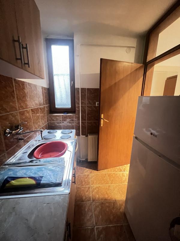 Slika 4 - Stan,NOVI SAD,BULEVAR,kv: 26.00, € 70000, ID: 1059351