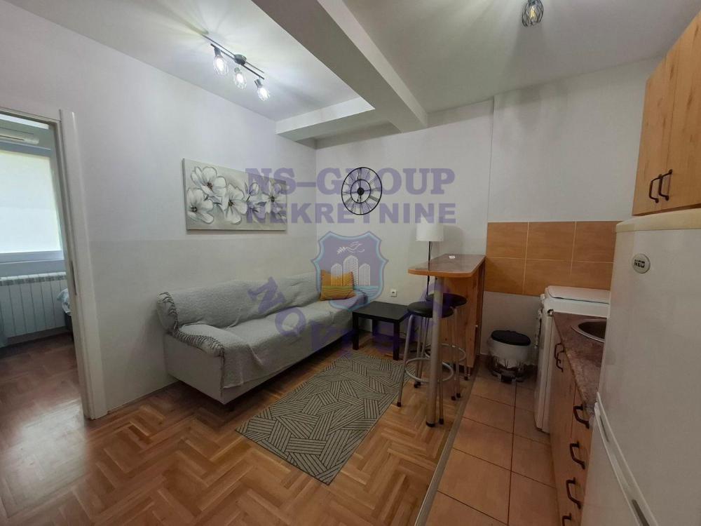 Slika 5 - Jednosoban, 25m2, Kej žrtava racije Novi Sad