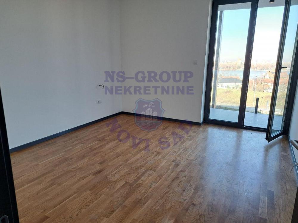 Slika 4 - Četvorosoban, 151m2, Popovica Novi Sad, sa terasom