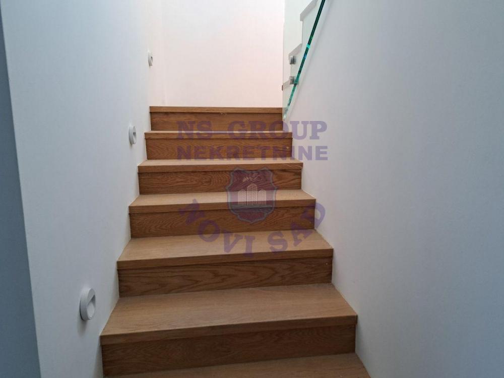 Slika 6 - Četvorosoban, 151m2, Popovica Novi Sad, sa terasom