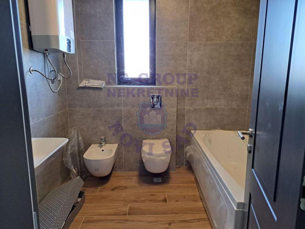 Slika 7 - Četvorosoban, 151m2, Popovica Novi Sad, sa terasom