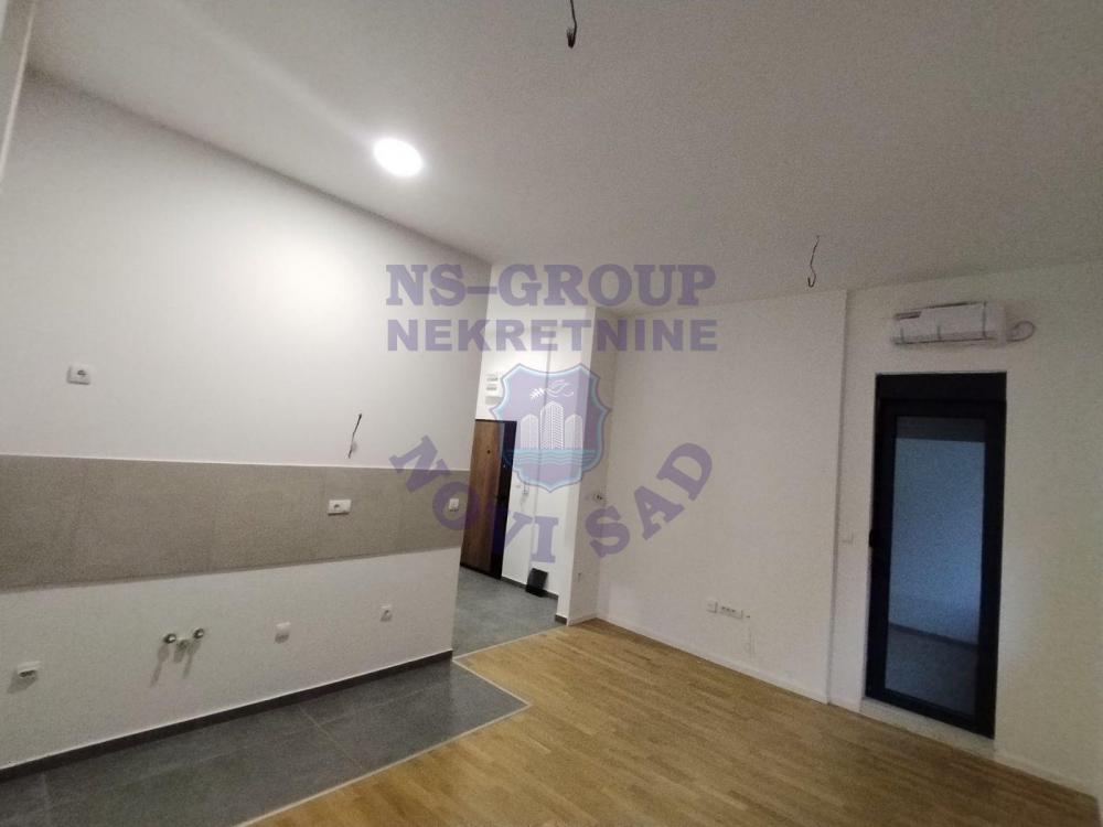Slika 7 - Jednosoban, 32m2, Grbavica Novi Sad, sa terasom, ima lift