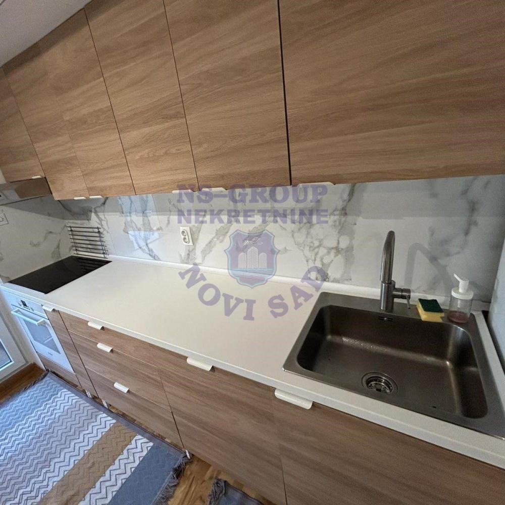 Slika 2 - Odlican trosoban stan na Bulevaru