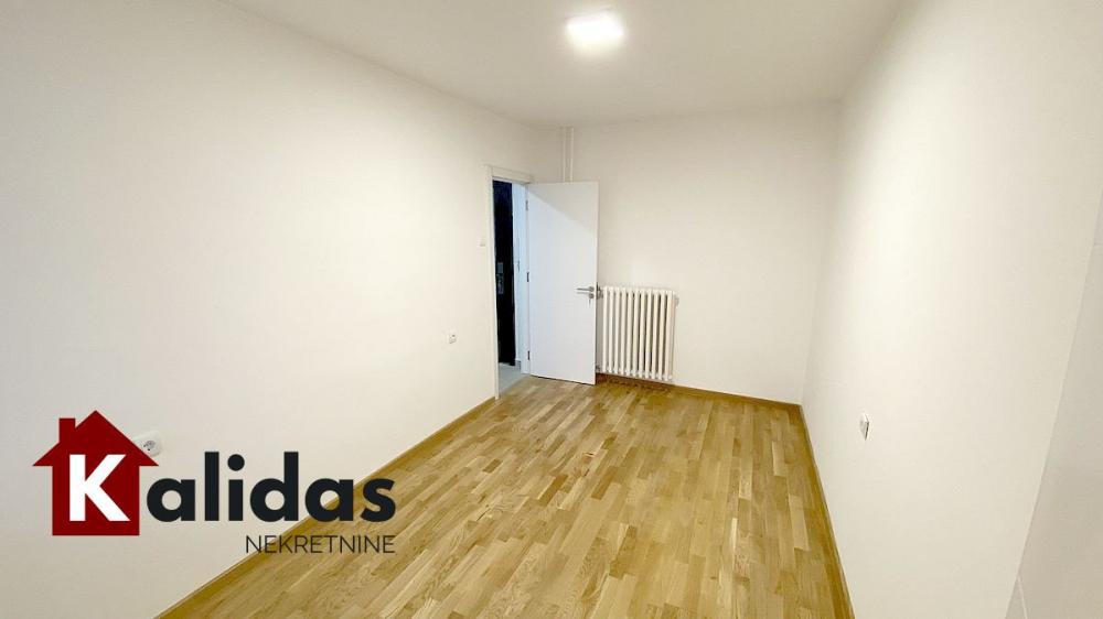 Slika 4 - Stan,NOVI SAD,SAJAM,kv: 54, € 159650, ID: 1008586